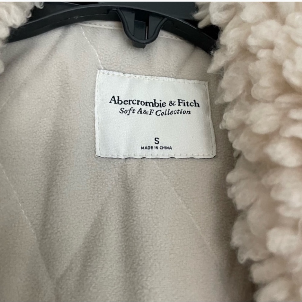 ABERCROMBIE SHERPA VEST - Picture 4 of 6